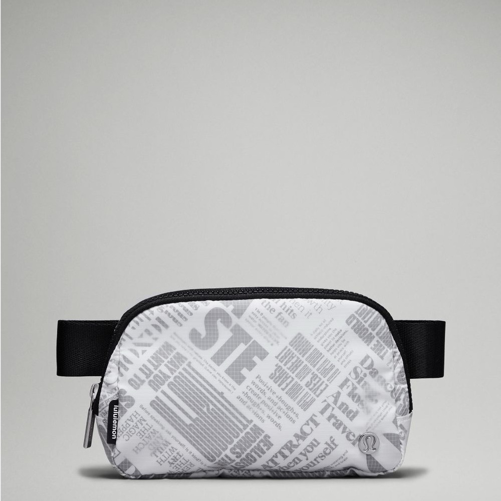 LULEMON NEW Everywhere Belt Bag 1L
Manifesto Print